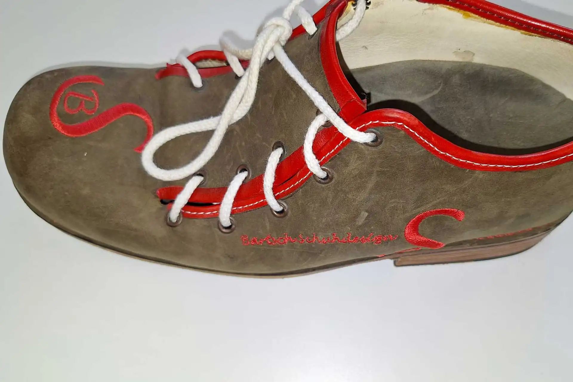 Orthopädieschuhtechnik A. Bartsch - Med./Techn. Hilfsmittel Orthopädie, Orthopädieschuhtechnik - Orthopädische Maßschuhe - Maßschuh für jeden Fuß - maßgefertigt von Bartsch Schuhdesign