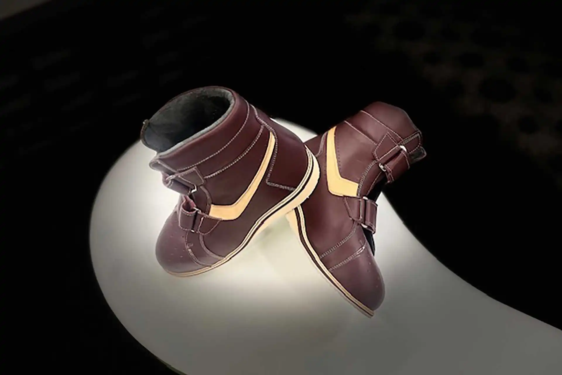 Orthopädieschuhtechnik A. Bartsch - Med./Techn. Hilfsmittel Orthopädie, Orthopädieschuhtechnik - Orthopädische Maßschuhe - Maßschuh für jeden Fuß - maßgefertigte hohe Schuhe